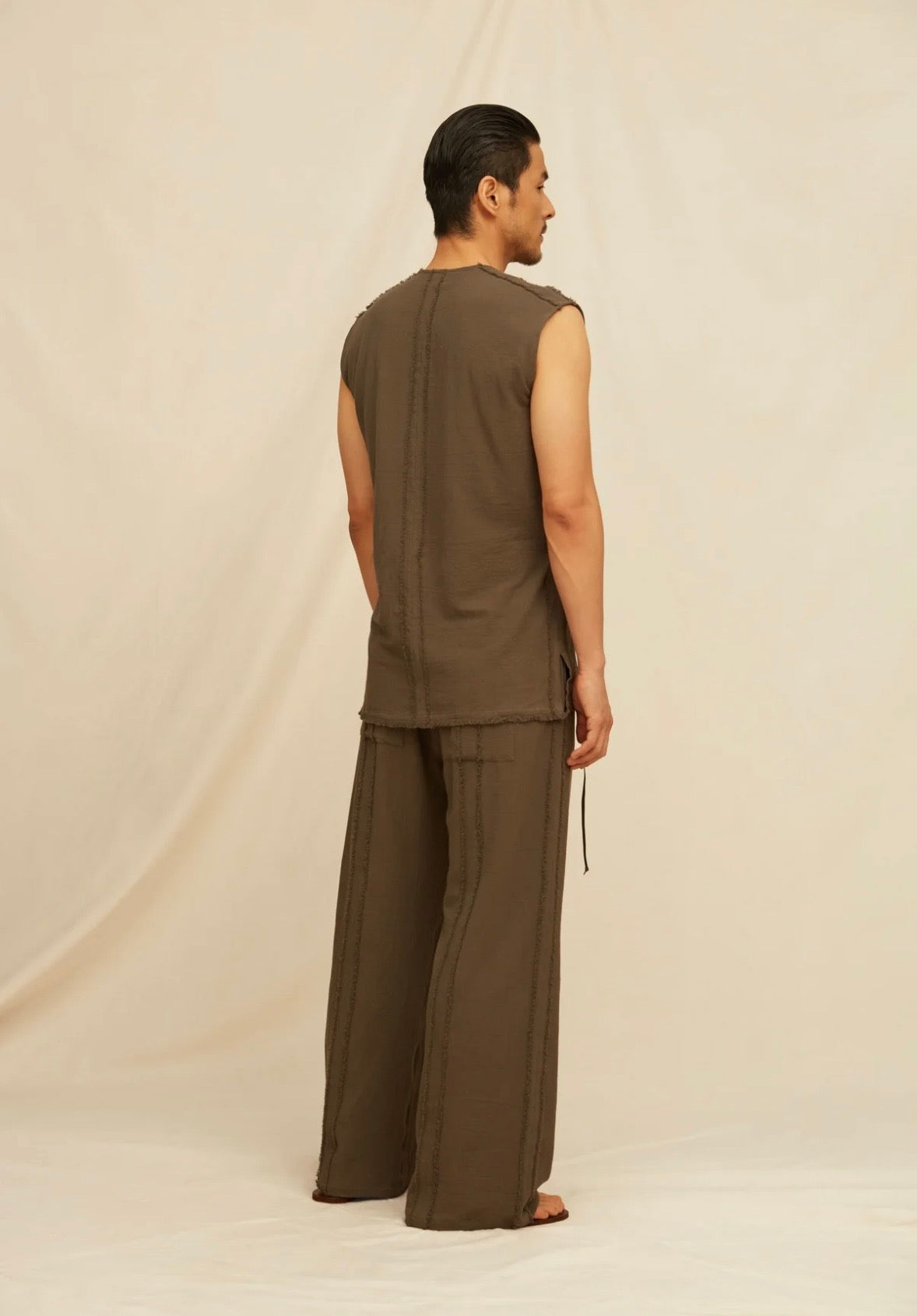 Caravana Wrap sleeveless shirt ￼