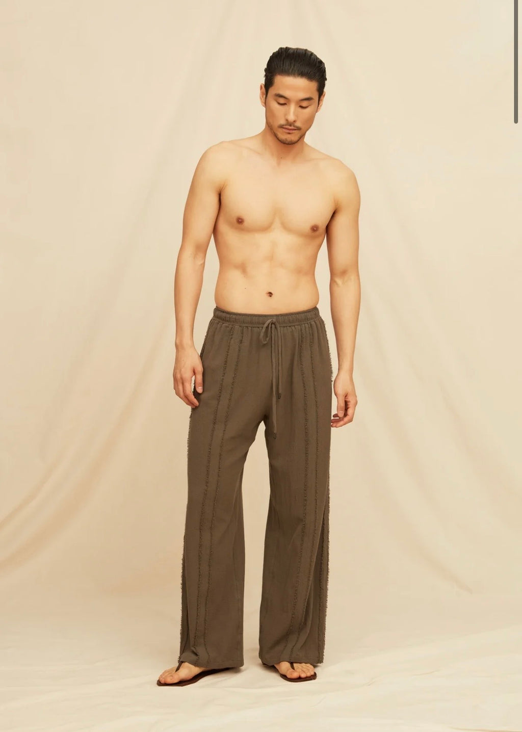 Caravana textured pants