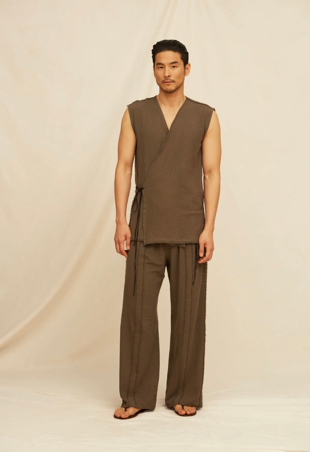 Caravana Wrap sleeveless shirt ￼