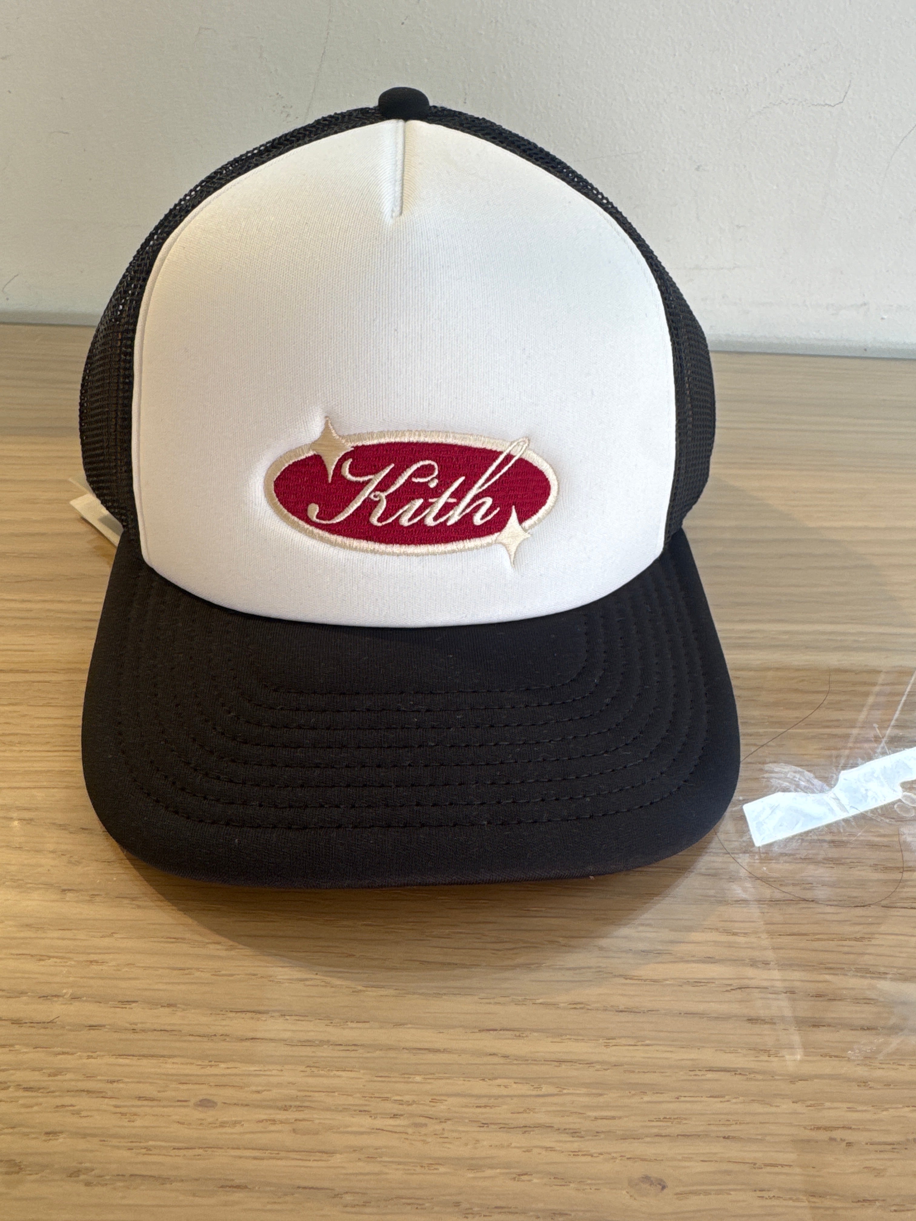 Kith hat