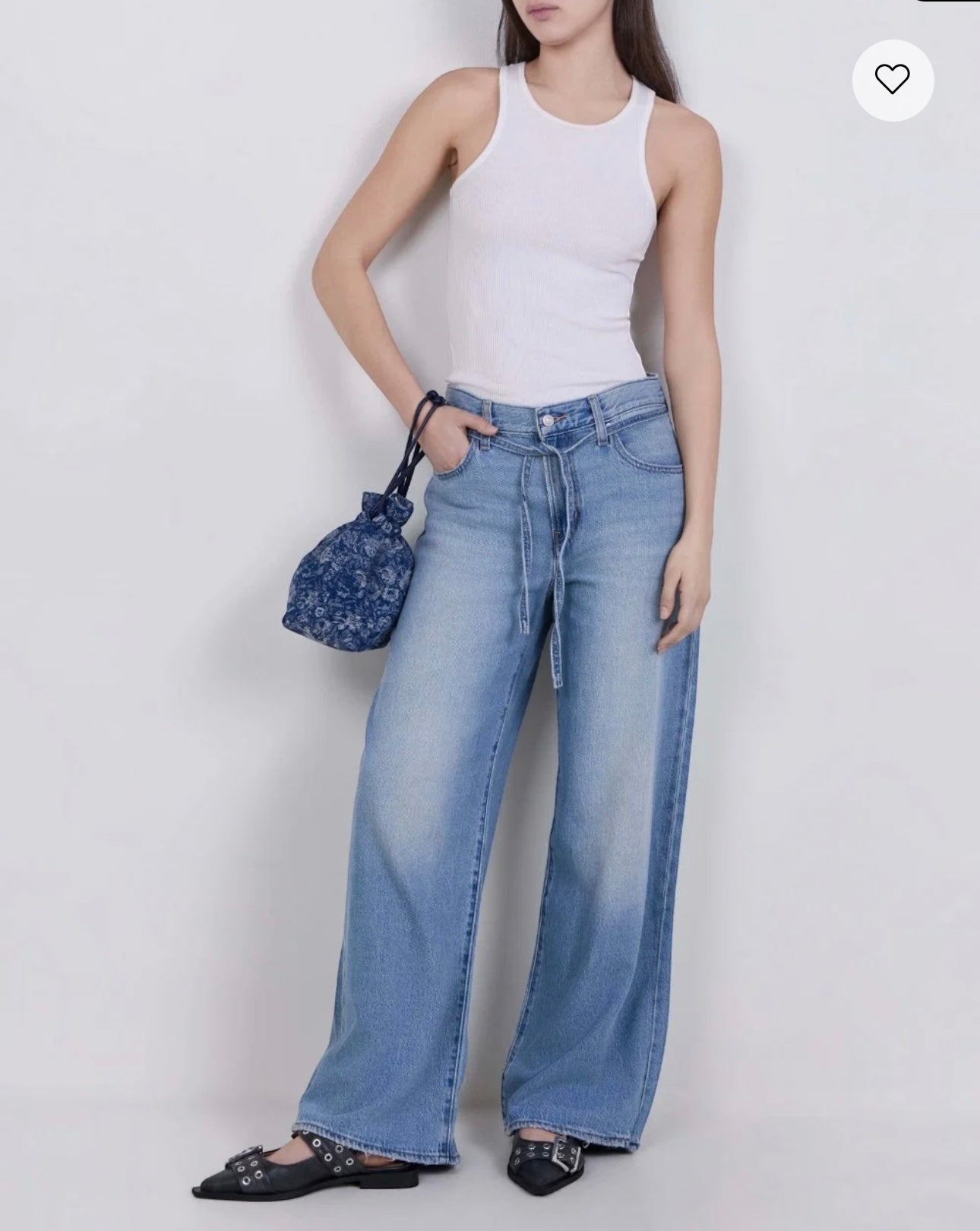 Levis women jeans